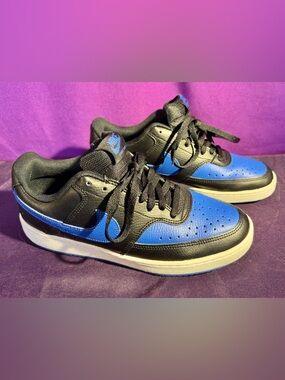 Nike Boys Blue Black Low Top Sneakers DM 8681-001 US Youth Size 8.5